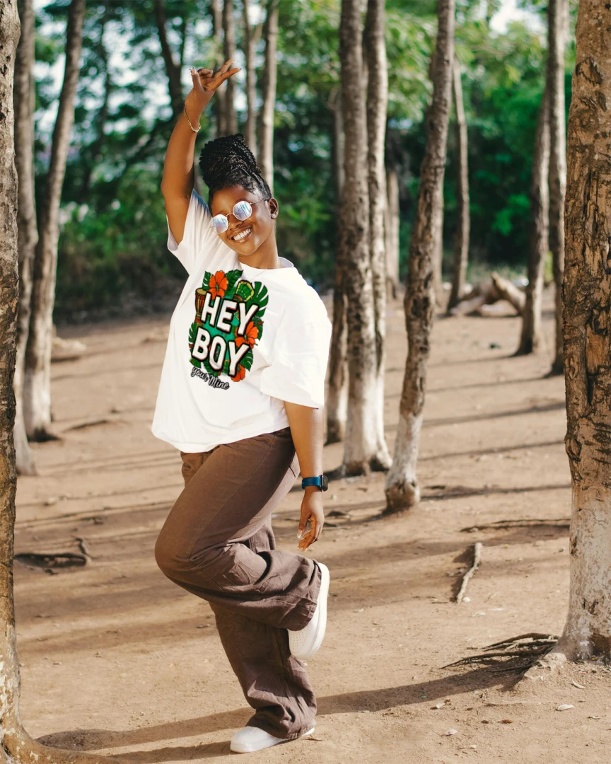 HEY BOY crop Tee