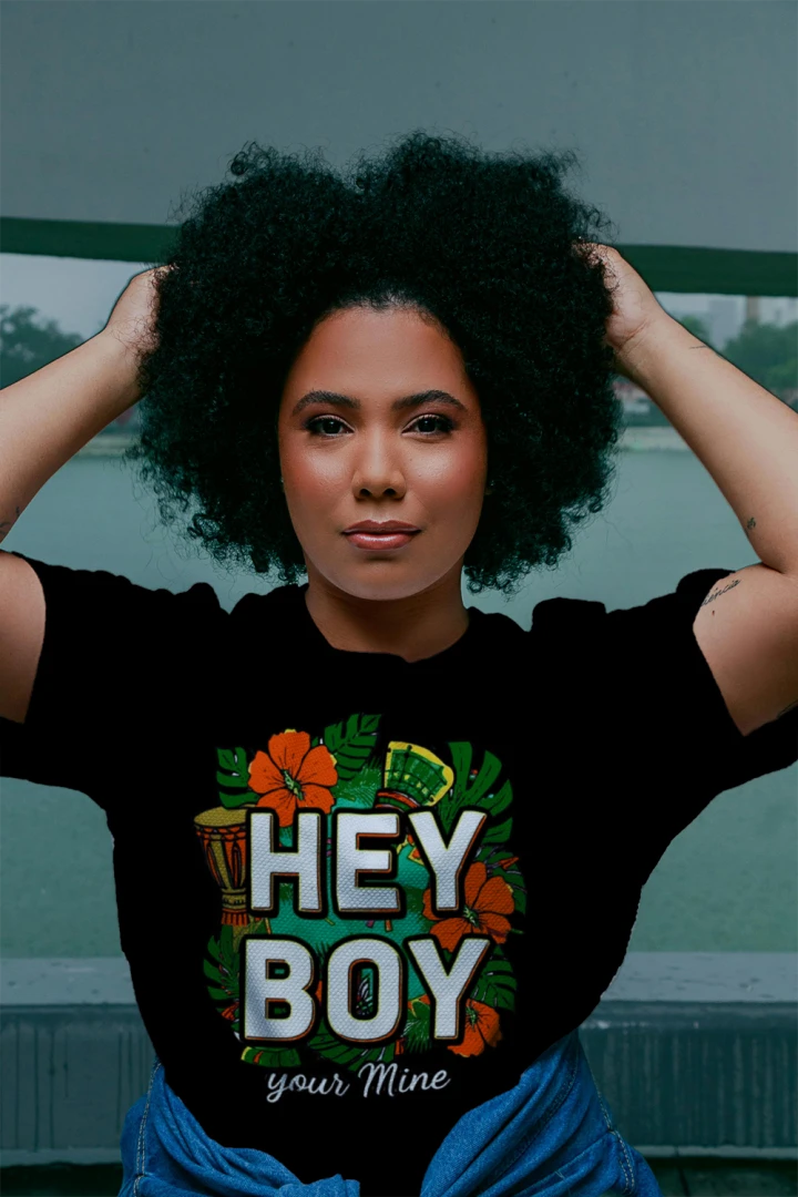 HEY BOY crop Tee